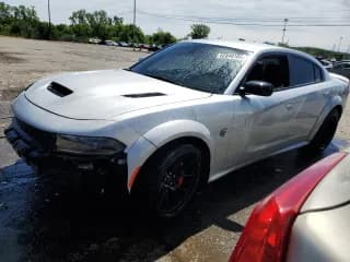 ✅ 2023 Dodge Charger SRT Hellcat Widebody Jailbreak • VIN: 2C3CDXL90PH681954 • Lot: 62846165. Wystawiony na Copart z przebiegiem 10 646 mil. Bezpłatny archiwum sprzedaży aukcyjnych z USA i szczegółowy raport historii pojazdu na DreamBid. Zdjęcie 1.