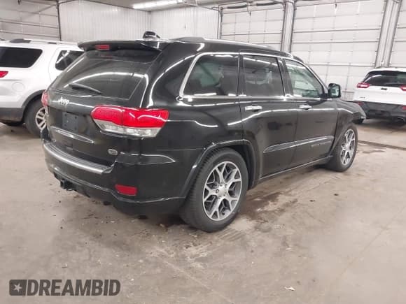 ✅ 2019 Jeep Grand Cherokee Overland • VIN: 1C4RJFCG0KC529756 • Lot: 43460364. Listed on IAAI with 120,876 mi. Free auction sales archive from the USA and detailed vehicle history report at DreamBid. Image 4.