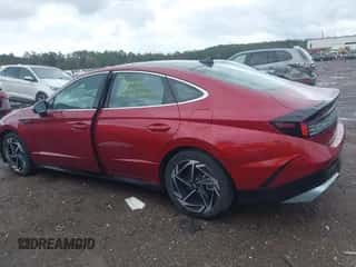 2024 Hyundai Sonata SEL z VIN KMHL14JA9RA350660, wystawiony jako IAAI lot #43565712 z przebiegiem 44 023 mil mil oraz . Historia ofert i sprzedaży dostępna na DreamBid. Obrazek 6.