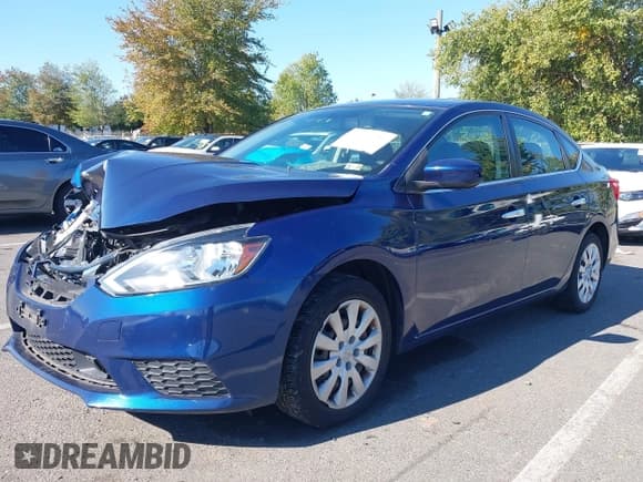 ✅ 2019 Nissan Sentra S • VIN: 3N1AB7AP0KY304170 • Lot: 43384524. Listed on IAAI with 140,776 mi. Free auction sales archive from the USA and detailed vehicle history report at DreamBid. Image 2.