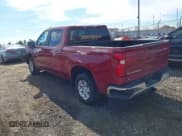 ✅ 2020 Chevrolet Silverado 1500 LT • VIN: 1GCPYDEK8LZ277388 • Lot: 43408881. Wystawiony na IAAI z przebiegiem 31 708 mil. Bezpłatny archiwum sprzedaży aukcyjnych z USA i szczegółowy raport historii pojazdu na DreamBid. Zdjęcie 3.