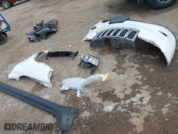 2021 Jeep Grand Cherokee 80th Anniversary with VIN 1C4RJEBG2MC679463, listed as a IAAI auction lot 42245551 with 78,360 mi miles and . Bid and sale history available at DreamBid. Image 12.