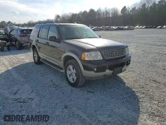✅ 2005 Ford Explorer Eddie Bauer • VIN: 1FMZU64WX5UA75605 • Lot: 47082575. Wystawiony na Copart z przebiegiem Nie podano. Bezpłatny archiwum sprzedaży aukcyjnych z USA i szczegółowy raport historii pojazdu na DreamBid. Zdjęcie 12.