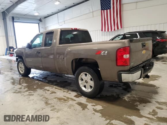 ✅ 2012 Chevrolet Silverado 1500 LT • VIN: 1GCRKSE7XCZ282909 • Lot: 71579344. Listed on Copart with 127,846 mi. Free auction sales archive from the USA and detailed vehicle history report at DreamBid. Image 2.