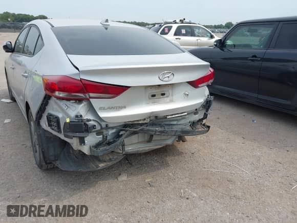 2018 Hyundai Elantra SEL z VIN 5NPD84LF6JH377163, wystawiony jako IAAI lot #43147317 z przebiegiem 147 969 mil mil oraz . Historia ofert i sprzedaży dostępna na DreamBid. Obrazek 6.