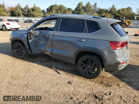 ✅ 2022 Volkswagen Taos SE • VIN: 3VVLX7B2XNM001551 • Lot: 86266655. Listed on Copart with 39,668 mi. Free auction sales archive from the USA and detailed vehicle history report at DreamBid. Image 2.