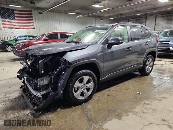 ✅ 2025 Toyota RAV4 Hybrid XLE • VIN: JTMRWRFV1SJ071010 • Лот: 91305215. Опубликован ранее на Copart с пробегом 1 991 миль. Бесплатный доступ к архиву аукционных продаж из США и подробный отчёт об истории автомобиля на DreamBid. Изображение 1.