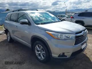 ✅ 2016 Toyota Highlander LE Plus • VIN: 5TDBKRFH9GS356152 • Lot: 42212712. Wystawiony na IAAI z przebiegiem 204 109 mil. Bezpłatny archiwum sprzedaży aukcyjnych z USA i szczegółowy raport historii pojazdu na DreamBid. Zdjęcie 1.