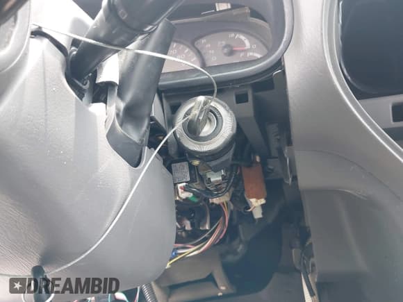 ✅ 2004 Toyota Sequoia SR5 • VIN: 5TDZT34A74S235713 • Lot: 42766360. Wystawiony na IAAI z przebiegiem Nie podano. Bezpłatny archiwum sprzedaży aukcyjnych z USA i szczegółowy raport historii pojazdu na DreamBid. Zdjęcie 11.