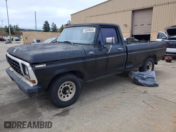 ✅ 1979 Ford F-150 • VIN: F15GKFA7079 • Lot: 86096655. Listed on Copart with 43,250 mi. Free auction sales archive from the USA and detailed vehicle history report at DreamBid. Image 1.