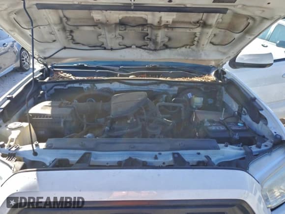 ✅ 2017 Toyota Tacoma SR • VIN: 5TFRX5GNXHX095543 • Лот: 94326875. Опубликован ранее на Copart с пробегом 165 928 миль. Бесплатный доступ к архиву аукционных продаж из США и подробный отчёт об истории автомобиля на DreamBid. Изображение 12.