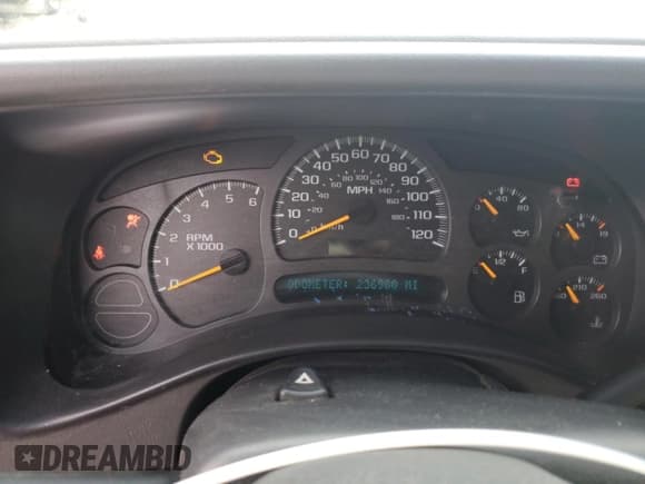 ✅ 2003 Chevrolet Suburban LT • VIN: 1GNFK16Z63J268766 • Lot: 54192505. Wystawiony na Copart z przebiegiem 236 968 mil. Bezpłatny archiwum sprzedaży aukcyjnych z USA i szczegółowy raport historii pojazdu na DreamBid. Zdjęcie 9.