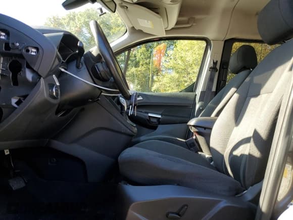 ✅ 2017 Ford Transit Connect XLT • VIN: NM0GE9F72H1338754 • Lot: 86494625. Listed on Copart with 97,389 mi. Free auction sales archive from the USA and detailed vehicle history report at DreamBid. Image 7.