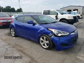 ✅ 2013 Hyundai Veloster w/Gray Int • VIN: KMHTC6AD3DU138845 • Lot: 68893204. Wystawiony na Copart z przebiegiem 188 216 mil. Bezpłatny archiwum sprzedaży aukcyjnych z USA i szczegółowy raport historii pojazdu na DreamBid. Zdjęcie 4.