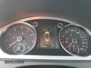 ✅ 2009 Volkswagen CC 4Motion • VIN: WVWGU73CX9E526024 • Lot: 80980873. Wystawiony na Copart z przebiegiem 238 089 mil. Bezpłatny archiwum sprzedaży aukcyjnych z USA i szczegółowy raport historii pojazdu na DreamBid. Zdjęcie 9.