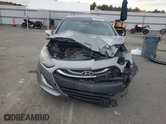 2013 Hyundai Elantra with VIN KMHD35LE3DU048616, listed as a Copart auction lot 90798195 with 185,396 mi miles and Clean title. Bid and sale history available at DreamBid. Image 5.