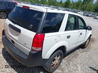 ✅ 2003 Saturn VUE • VIN: 5GZCZ53BX3S903812 • Lot: 43055095. Wystawiony na IAAI z przebiegiem 201 459 mil. Bezpłatny archiwum sprzedaży aukcyjnych z USA i szczegółowy raport historii pojazdu na DreamBid. Zdjęcie 4.