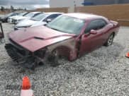 ✅ 2019 Dodge Challenger SXT • VIN: 2C3CDZAG5KH669840 • Lot: 43887623. Wystawiony na Copart z przebiegiem 47 031 mil. Bezpłatny archiwum sprzedaży aukcyjnych z USA i szczegółowy raport historii pojazdu na DreamBid. Zdjęcie 1.