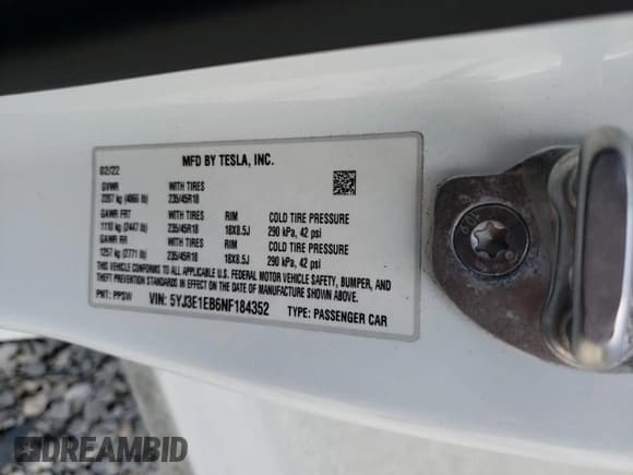 ✅ 2022 Tesla Model 3 Long Range • VIN: 5YJ3E1EB6NF184352 • Lot: 55636845. Wystawiony na Copart z przebiegiem 30 891 mil. Bezpłatny archiwum sprzedaży aukcyjnych z USA i szczegółowy raport historii pojazdu na DreamBid. Zdjęcie 13.