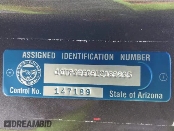 ✅ 2020 GMC Sierra 1500 AT4 • VIN: 1GTP9EED5LZ169895 • Lot: 43323861. Listed on IAAI with 49,085 mi. Free auction sales archive from the USA and detailed vehicle history report at DreamBid. Image 9.