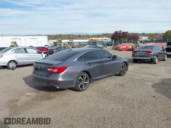 ✅ 2019 Honda Accord Sport • VIN: 1HGCV1F30KA062356 • Lot: 43567921. Listed on IAAI with 52,749 mi. Free auction sales archive from the USA and detailed vehicle history report at DreamBid. Image 4.