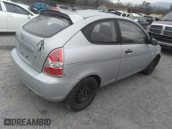 ✅ 2008 Hyundai Accent GS • VIN: KMHCM36C48U069648 • Лот: 41202311. Опубликован ранее на IAAI с пробегом 191 941 миль. Бесплатный доступ к архиву аукционных продаж из США и подробный отчёт об истории автомобиля на DreamBid. Изображение 4.