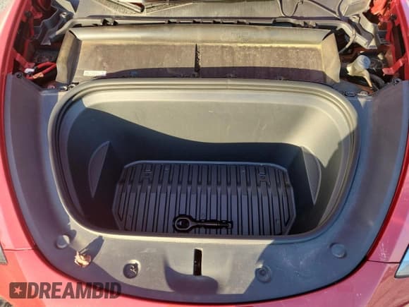 ✅ 2023 Tesla Model Y Long Range • VIN: 7SAYGDEE7PA182107 • Лот: 90341585. Опубликован ранее на Copart с пробегом 25 772 миль. Бесплатный доступ к архиву аукционных продаж из США и подробный отчёт об истории автомобиля на DreamBid. Изображение 12.