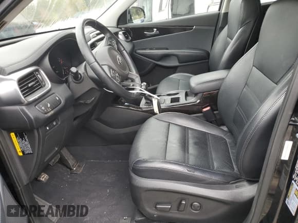 ✅ 2018 Kia Sorento EX • VIN: 5XYPH4A50JG356906 • Лот: 90227015. Опубликован ранее на Copart с пробегом 103 102 миль. Бесплатный доступ к архиву аукционных продаж из США и подробный отчёт об истории автомобиля на DreamBid. Изображение 7.