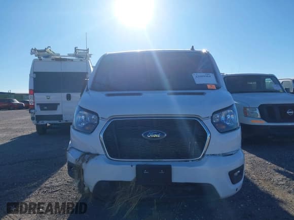 ✅ 2025 Ford Transit Passenger XLT • VIN: 1FBAX2YG2SKA25023 • Lot: 43909984. Wystawiony na IAAI z przebiegiem 5 454 mil. Bezpłatny archiwum sprzedaży aukcyjnych z USA i szczegółowy raport historii pojazdu na DreamBid. Zdjęcie 11.