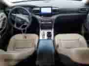 2020 Ford Explorer Limited с VIN 1FMSK7FH7LGA10704, выставлен на аукционе Copart как лот 68747315 с пробегом 110 444 миль миль и Списание • Salvage title. История ставок и продаж доступна на DreamBid. Изображение 8.