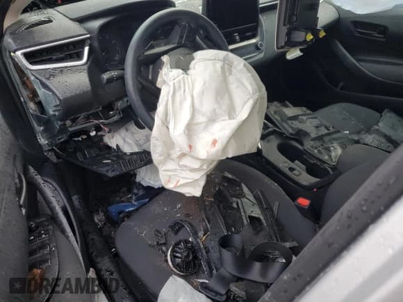 ✅ 2024 Toyota Corolla LE • VIN: 5YFB4MDE1RP145027 • Lot: 86228135. Listed on Copart with Not provided. Free auction sales archive from the USA and detailed vehicle history report at DreamBid. Image 8.