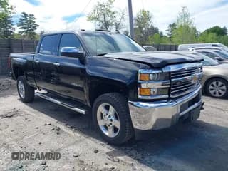 ✅ 2017 Chevrolet Silverado 2500HD Work Truck • VIN: 1GC1KUEG7HF212575 • Lot: 42225041. Wystawiony na IAAI z przebiegiem 52 388 mil. Bezpłatny archiwum sprzedaży aukcyjnych z USA i szczegółowy raport historii pojazdu na DreamBid. Zdjęcie 1.
