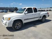 ✅ 2004 Toyota Tundra SR5 • VIN: 5TBRT34114S447922 • Лот: 70785115. Опубликован ранее на Copart с пробегом Не указан. Бесплатный доступ к архиву аукционных продаж из США и подробный отчёт об истории автомобиля на DreamBid. Изображение 1.