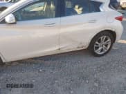 ✅ 2017 Infiniti QX30 Premium • VIN: SJKCH5CP1HA022152 • Lot: 43651809. Wystawiony na IAAI z przebiegiem 109 322 mil. Bezpłatny archiwum sprzedaży aukcyjnych z USA i szczegółowy raport historii pojazdu na DreamBid. Zdjęcie 6.