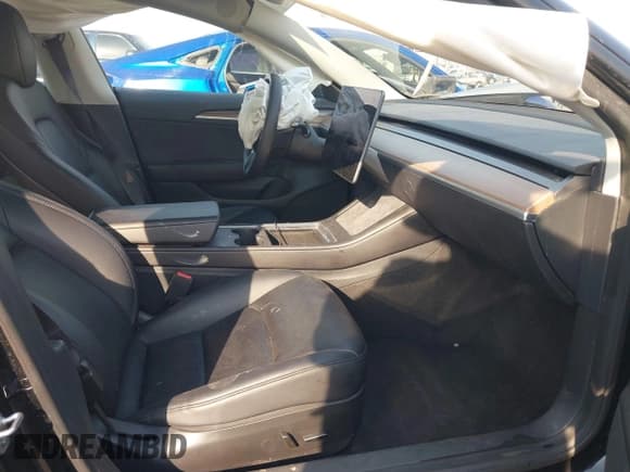 ✅ 2023 Tesla Model 3 • VIN: 5YJ3E1EAXPF708208 • Lot: 41294514. Wystawiony na IAAI z przebiegiem 37 164 mil. Bezpłatny archiwum sprzedaży aukcyjnych z USA i szczegółowy raport historii pojazdu na DreamBid. Zdjęcie 5.
