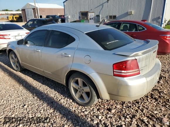 ✅ 2008 Dodge Avenger R/T • VIN: 1B3LD76M28N694405 • Лот: 69707515. Опубликован ранее на Copart с пробегом 157 907 миль. Бесплатный доступ к архиву аукционных продаж из США и подробный отчёт об истории автомобиля на DreamBid. Изображение 2.