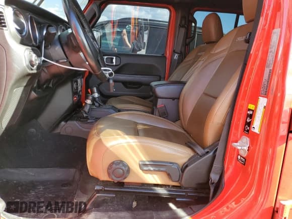 ✅ 2022 Jeep Gladiator Rubicon • VIN: 1C6JJTBGXNL111178 • Lot: 74686344. Listed on Copart with 30,587 mi. Free auction sales archive from the USA and detailed vehicle history report at DreamBid. Image 7.