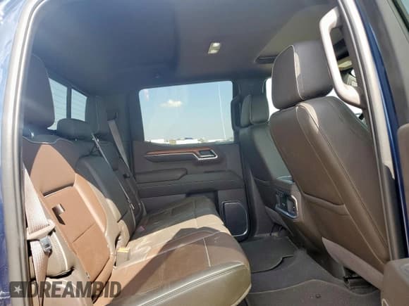 ✅ 2022 GMC Sierra 1500 • VIN: 3GTUUGET3NG630048 • Lot: 70771565. Wystawiony na Copart z przebiegiem 64 386 mil. Bezpłatny archiwum sprzedaży aukcyjnych z USA i szczegółowy raport historii pojazdu na DreamBid. Zdjęcie 10.