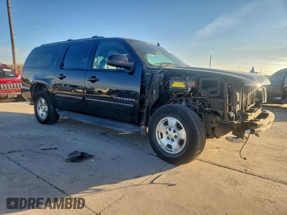 ✅ 2011 Chevrolet Suburban LT • VIN: 1GNSKJE3XBR312022 • Lot: 95252615. Listed on Copart with 192,092 mi. Free auction sales archive from the USA and detailed vehicle history report at DreamBid. Image 4.