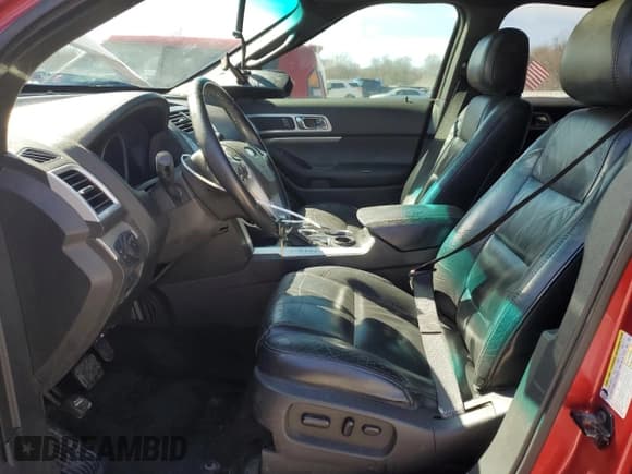 ✅ 2012 Ford Explorer XLT • VIN: 1FMHK7D93CGA51367 • Lot: 49802395. Wystawiony na Copart z przebiegiem 178 432 mil. Bezpłatny archiwum sprzedaży aukcyjnych z USA i szczegółowy raport historii pojazdu na DreamBid. Zdjęcie 7.