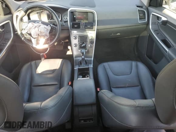 ✅ 2016 Volvo XC60 T5 Platinum • VIN: YV4612RM1G2820480 • Лот: 67959215. Опубликован ранее на Copart с пробегом 46 730 миль. Бесплатный доступ к архиву аукционных продаж из США и подробный отчёт об истории автомобиля на DreamBid. Изображение 8.