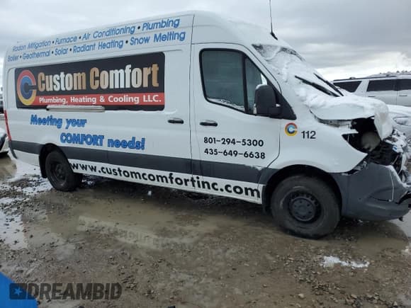 ✅ 2020 Freightliner Sprinter • VIN: W2Y5ECHY1LT039085 • Lot: 49154725. Wystawiony na Copart z przebiegiem Nie podano. Bezpłatny archiwum sprzedaży aukcyjnych z USA i szczegółowy raport historii pojazdu na DreamBid. Zdjęcie 4.