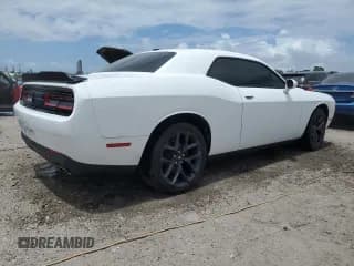 ✅ 2019 Dodge Challenger SXT • VIN: 2C3CDZAG8KH605338 • Lot: 59953604. Wystawiony na Copart z przebiegiem 50 884 mil. Bezpłatny archiwum sprzedaży aukcyjnych z USA i szczegółowy raport historii pojazdu na DreamBid. Zdjęcie 3.