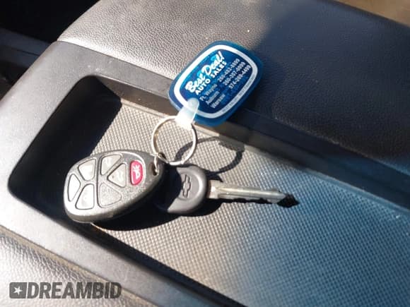 ✅ 2013 Chevrolet Suburban LT • VIN: 1GNSKJE77DR184909 • Lot: 43429967. Listed on IAAI with 293,811 mi. Free auction sales archive from the USA and detailed vehicle history report at DreamBid. Image 11.