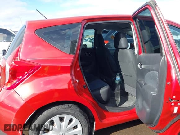 ✅ 2014 Nissan Note SV • VIN: 3N1CE2CP0EL378786 • Lot: 43731958. Listed on IAAI with 53,941 mi. Free auction sales archive from the USA and detailed vehicle history report at DreamBid. Image 8.