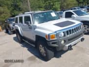 ✅ 2008 Hummer H3 Luxury • VIN: 5GTEN43E988227814 • Лот: 43352236. Опубликован ранее на IAAI с пробегом 222 760 миль. Бесплатный доступ к архиву аукционных продаж из США и подробный отчёт об истории автомобиля на DreamBid. Изображение 1.