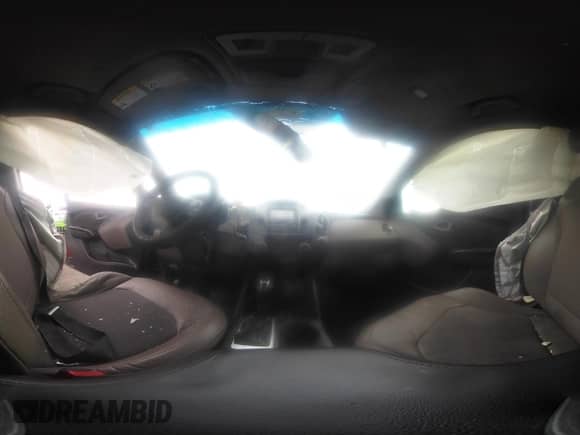 2014 Hyundai Tucson Limited with VIN KM8JU3AG4EU871212, listed as a IAAI auction lot 42869687 with 111,401 mi miles and . Bid and sale history available at DreamBid. Image 18.