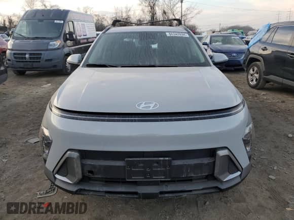 2025 Hyundai Kona SEL with VIN KM8HB3AB7SU216546, listed as a Copart auction lot 86342834 with 485 mi miles and Salvage title. Bid and sale history available at DreamBid. Image 5.