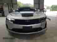 2019 Chevrolet Camaro 1LT с VIN 1G1FB3DX6K0112911, выставлен на аукционе Copart как лот 67308785 с пробегом 83 238 миль миль и Списание • Salvage title. История ставок и продаж доступна на DreamBid. Изображение 5.