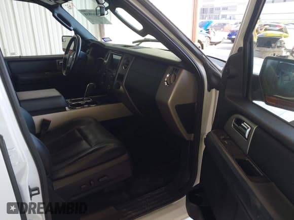 ✅ 2016 Ford Expedition Max Limited • VIN: 1FMJK1KT2GEF49798 • Lot: 43369858. Wystawiony na IAAI z przebiegiem 165 651 mil. Bezpłatny archiwum sprzedaży aukcyjnych z USA i szczegółowy raport historii pojazdu na DreamBid. Zdjęcie 5.